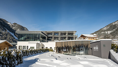 Winter view of the wellness area at the Lürzerhof in Austria