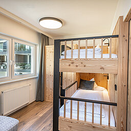 The children's room in the Mountain Family Pure Family Suite at the Lürzerhof